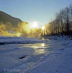 Sonne im Morgennebel an der Isel